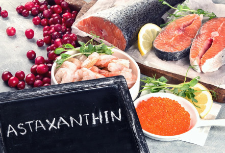 Astaxanthin – antioxidant, který se hodí i v létě